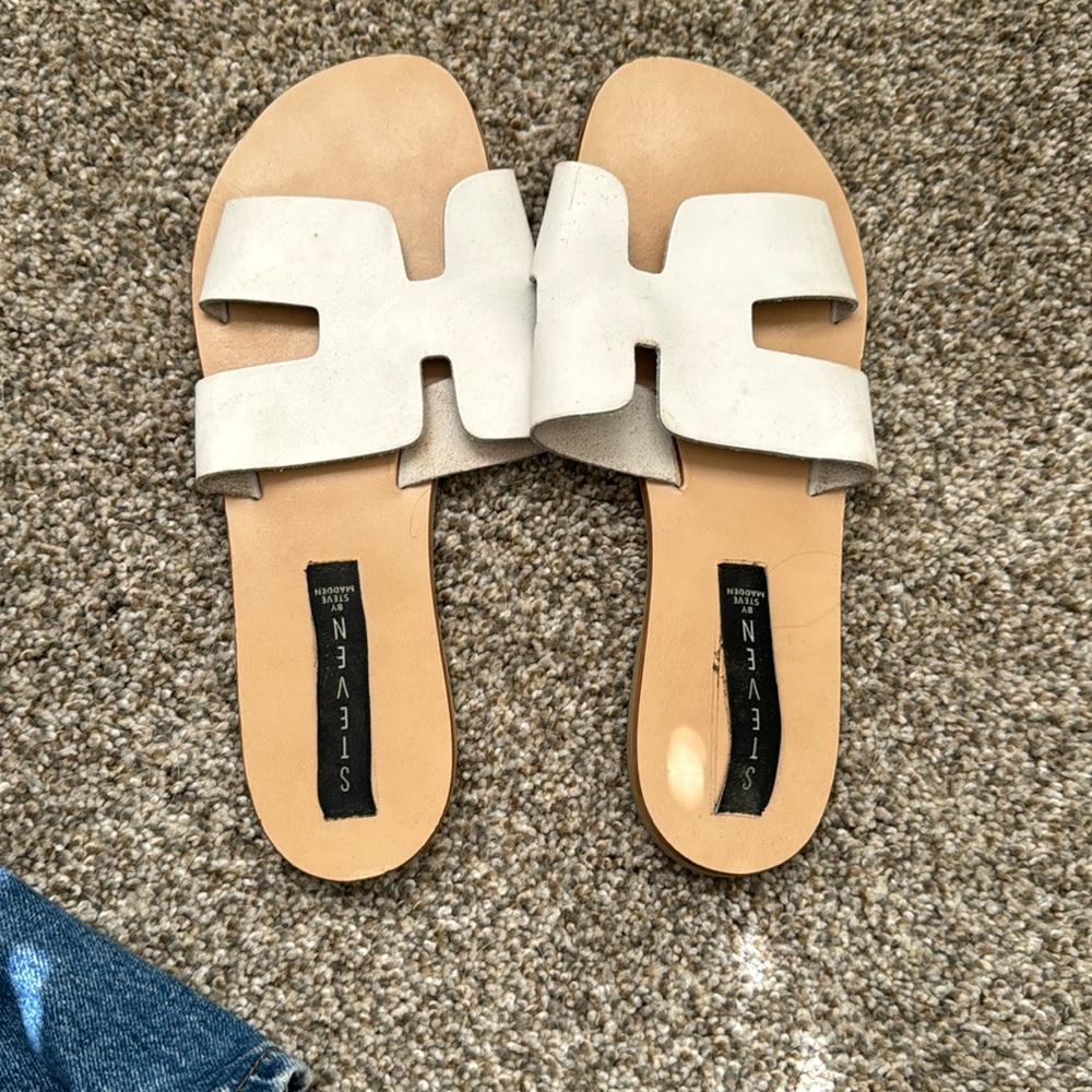 Steve Madden Flats